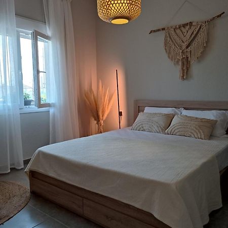 Вилла Sophia'S Coastal Retreat Коринос Экстерьер фото