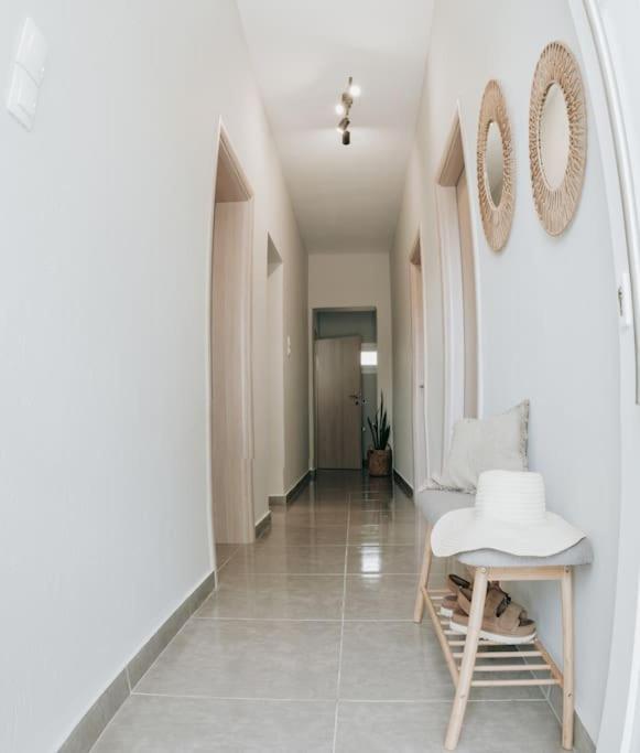 Вилла Sophia'S Coastal Retreat Коринос Экстерьер фото