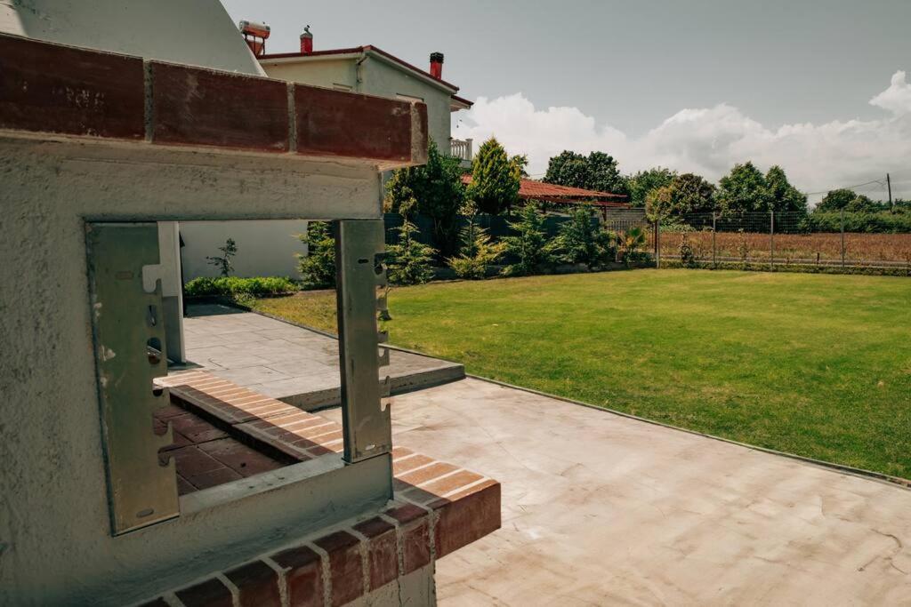 Вилла Sophia'S Coastal Retreat Коринос Экстерьер фото