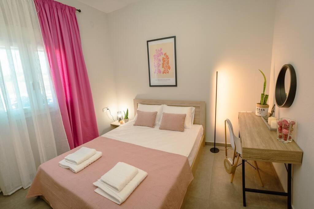 Вилла Sophia'S Coastal Retreat Коринос Экстерьер фото