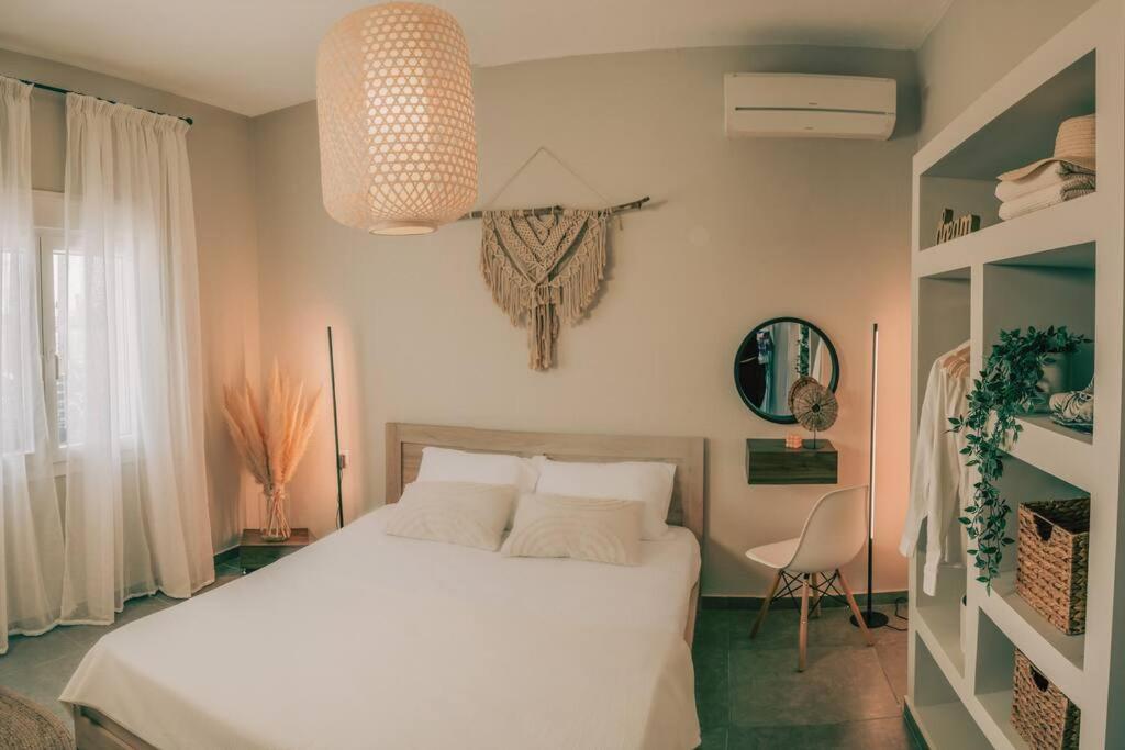 Вилла Sophia'S Coastal Retreat Коринос Экстерьер фото