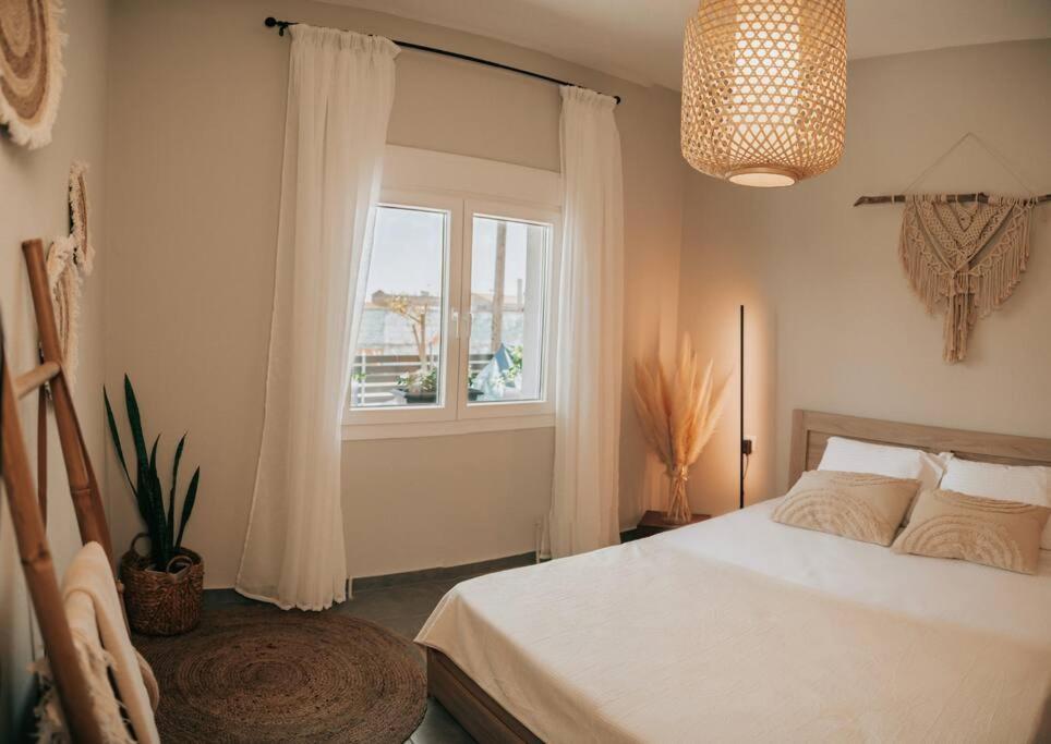 Вилла Sophia'S Coastal Retreat Коринос Экстерьер фото